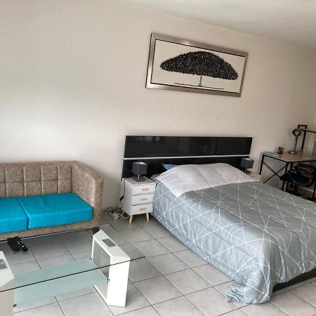 Studio 37 M² Baccarat Apartment Bagian luar foto